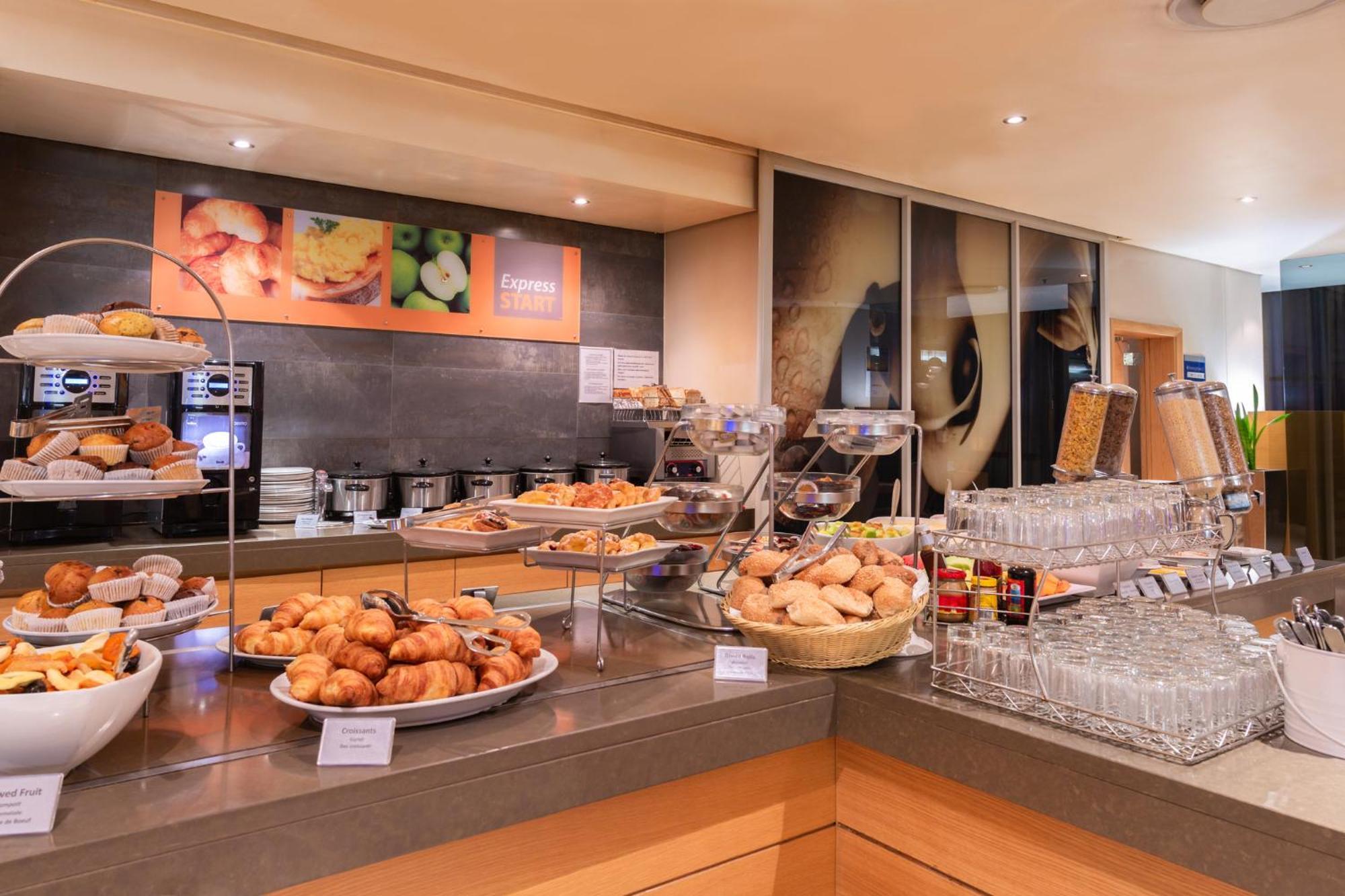 Holiday Inn Express Cape Town City Centre By Ihg Εξωτερικό φωτογραφία